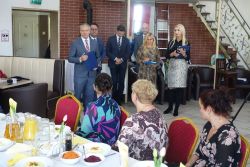 Nagrody z okazji Dnia Edukacji Narodowej. Burmistrz Robert Czapla zapowiedział podwyżki